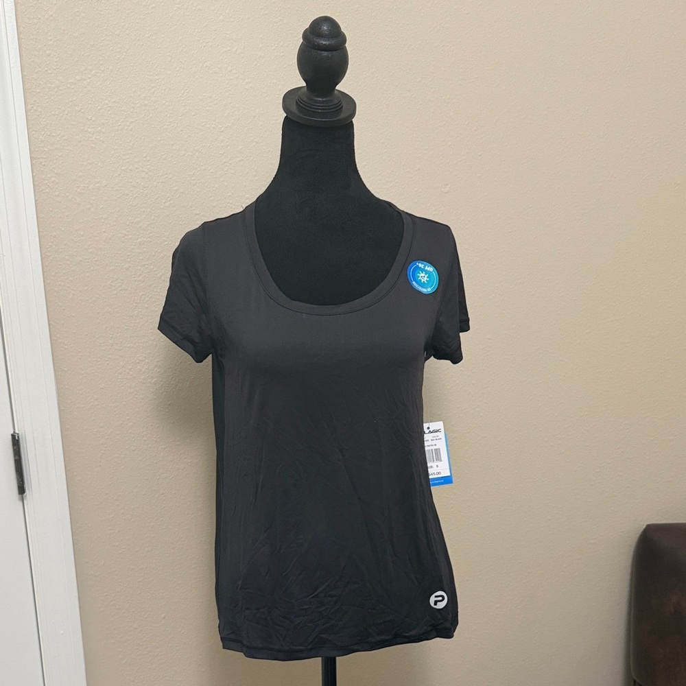 Pelagic UPF 30+ Black Women's Short Sleeve Loose Fit Tee Size Small NWT